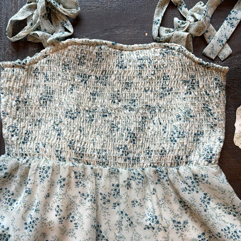Altar’d State Blue Floral Print Dress size M NWT Smocked Tie Straps Tiered - Picture 3 of 12